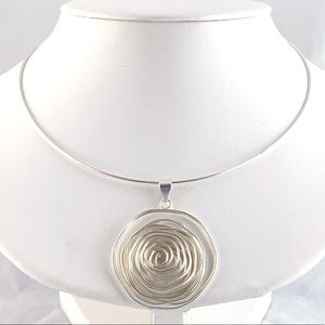 Beautiful Wire Pendant Necklace 925 Sterling
